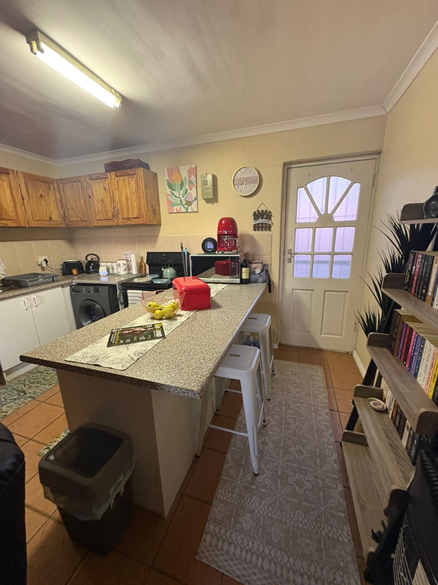 To Let 1 Bedroom Property for Rent in Vredekloof Heights Western Cape